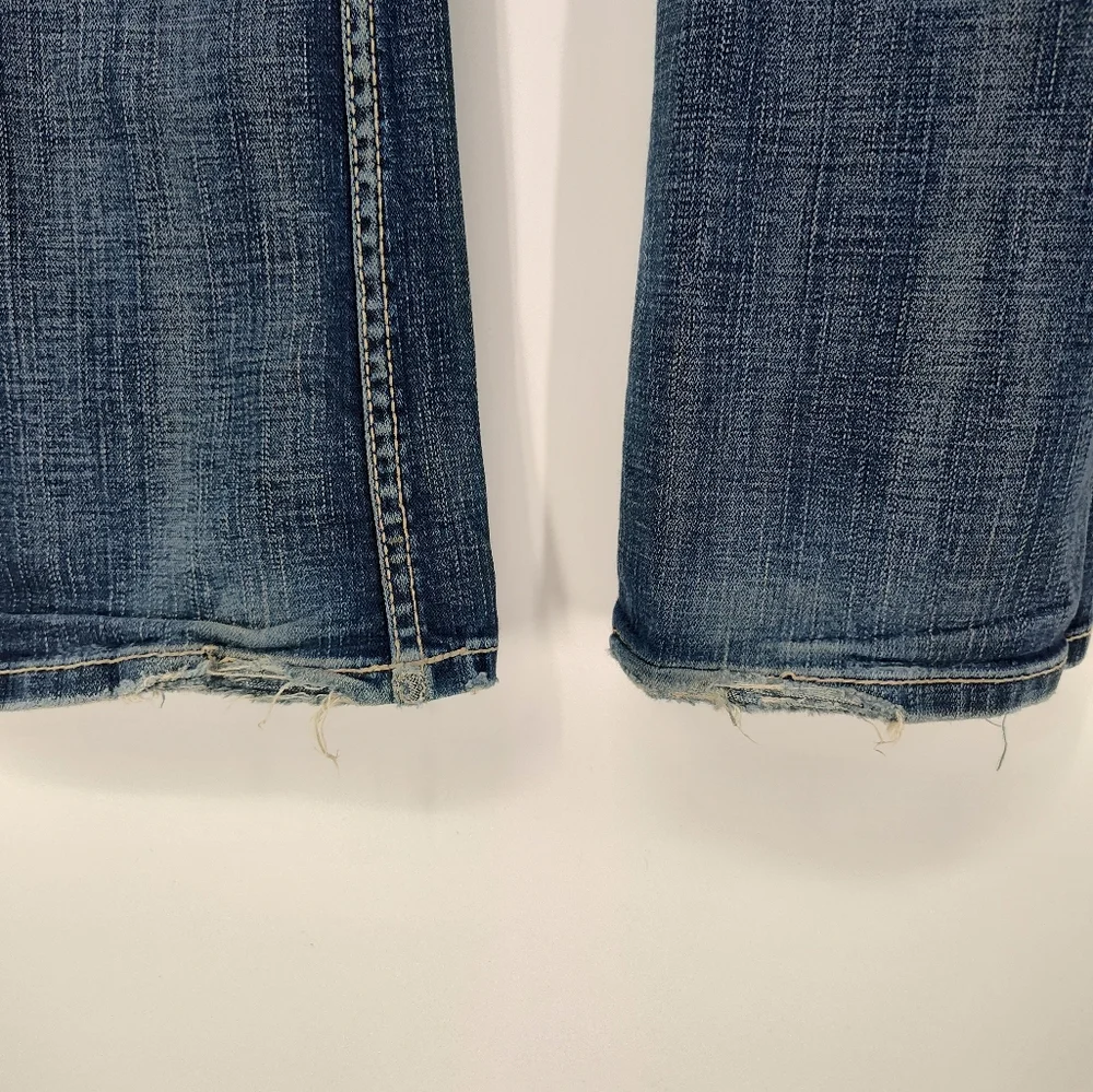 BKE Women's Boot Cut Jeans - Classic Blue Low Rise Size 28x35 1/2 - Picture 2 of 6